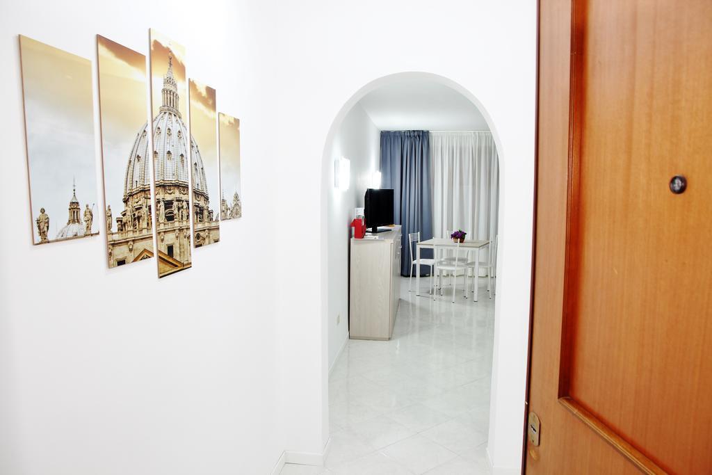 St Peter Home - Appartamento Con Parcheggio Rome Room photo